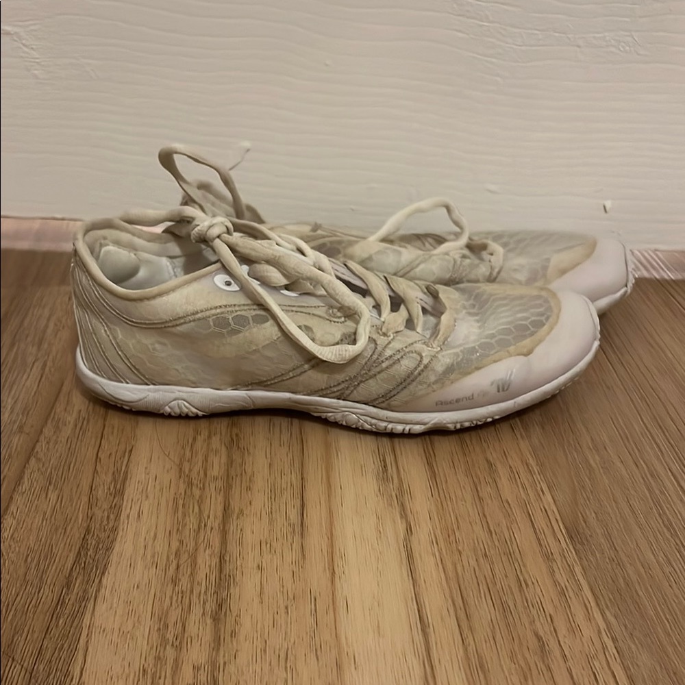 Gently Used Varsity Ascend Air Cheer Shoes